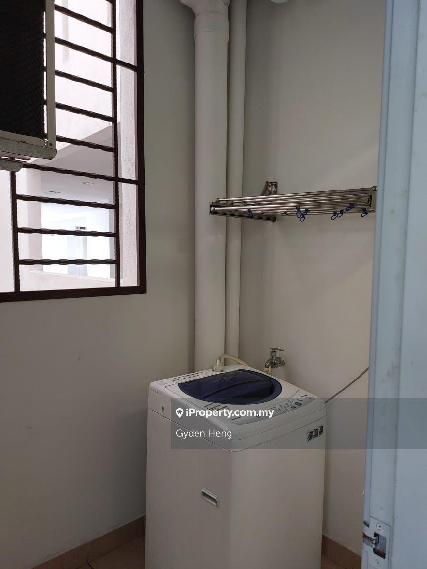 Residensi Servis untuk Dijual di Pangsapuri Tanah Emas (Golden Sands) oleh Gyden Heng - iProperty.com.my