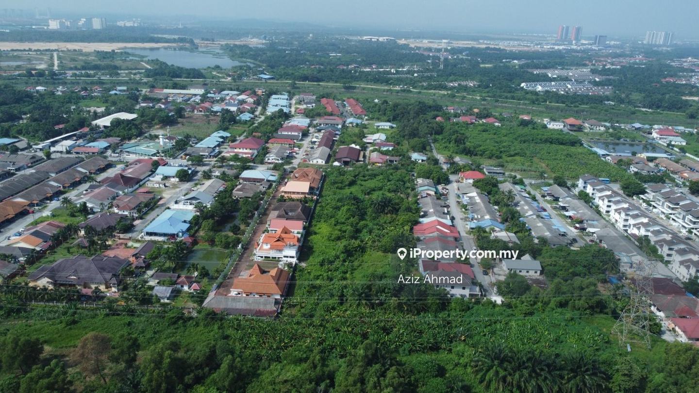Tanah Pertanian untuk Dijual di Bukit Lanchung, Puchong oleh Aziz Ahmad - iProperty.com.my