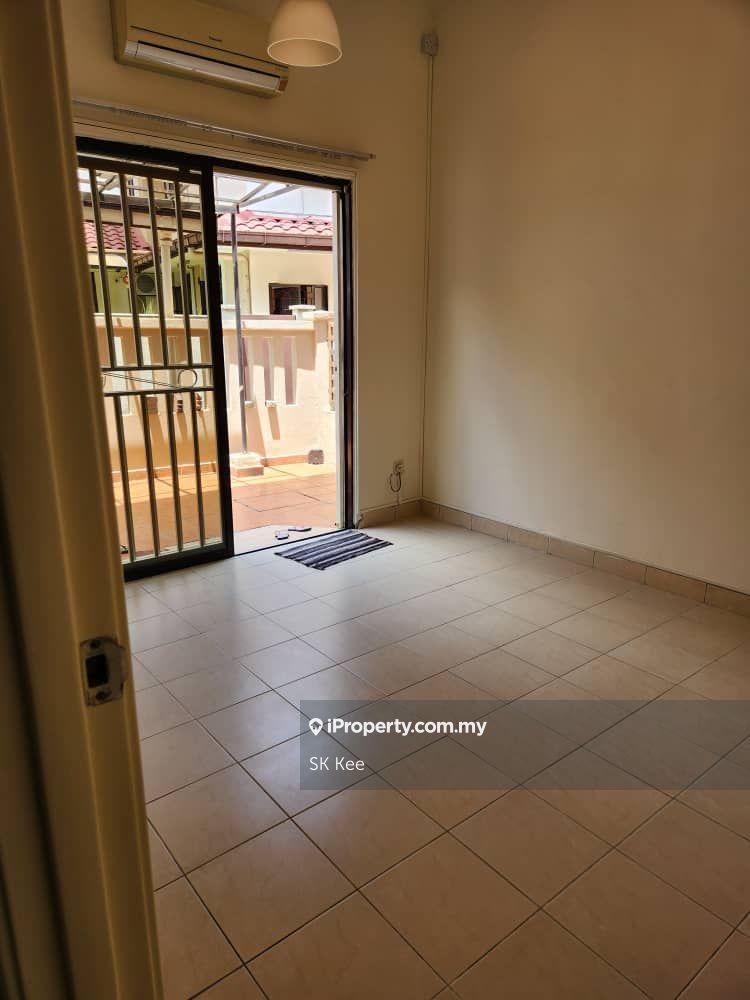 Rumah Berkembar untuk Dijual di BK6B, Bandar Kinrara oleh SK Kee - iProperty.com.my