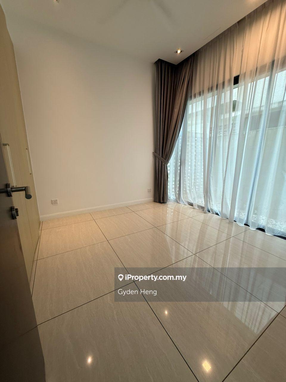 Rumah Berkembar untuk Dijual di Leisure Farm, Gelang Patah oleh Gyden Heng - iProperty.com.my