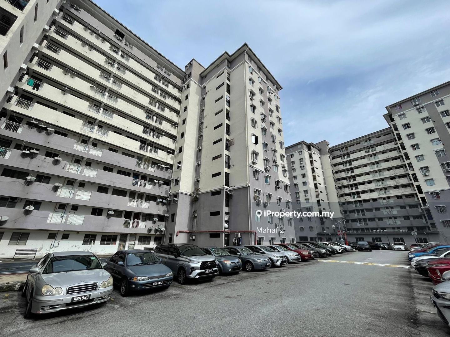 Pangsapuri untuk Dijual di Pangsapuri Putra Harmoni oleh Mahafiz - iProperty.com.my