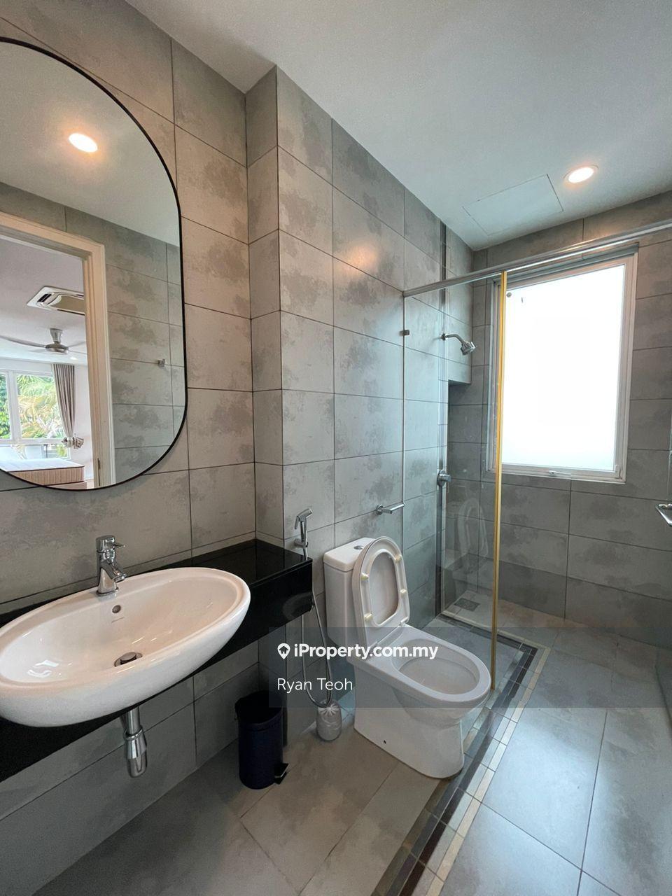 Rumah Berkembar untuk Dijual di The Rafflesia, Damansara Perdana oleh Ryan Teoh - iProperty.com.my