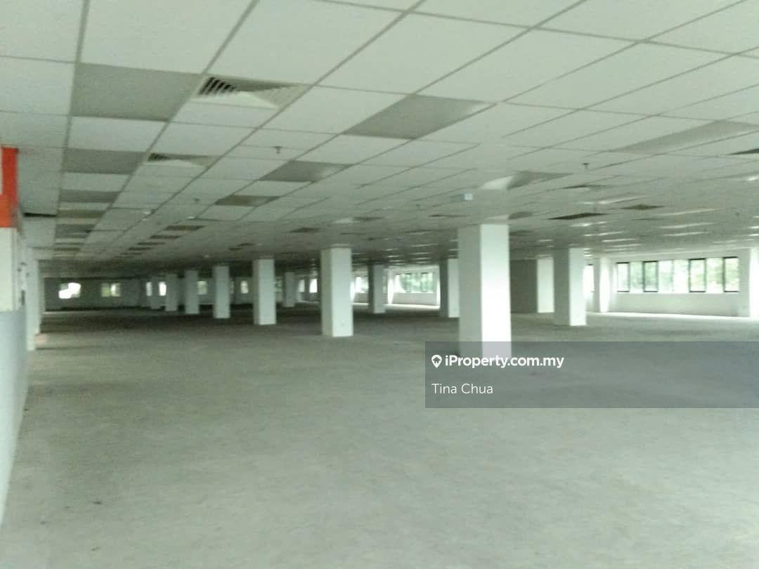 Banglo Komersial untuk Disewa di 150,000sqft College Building, Education Centre, Petaling Jaya oleh Tina Chua - iProperty.com.my