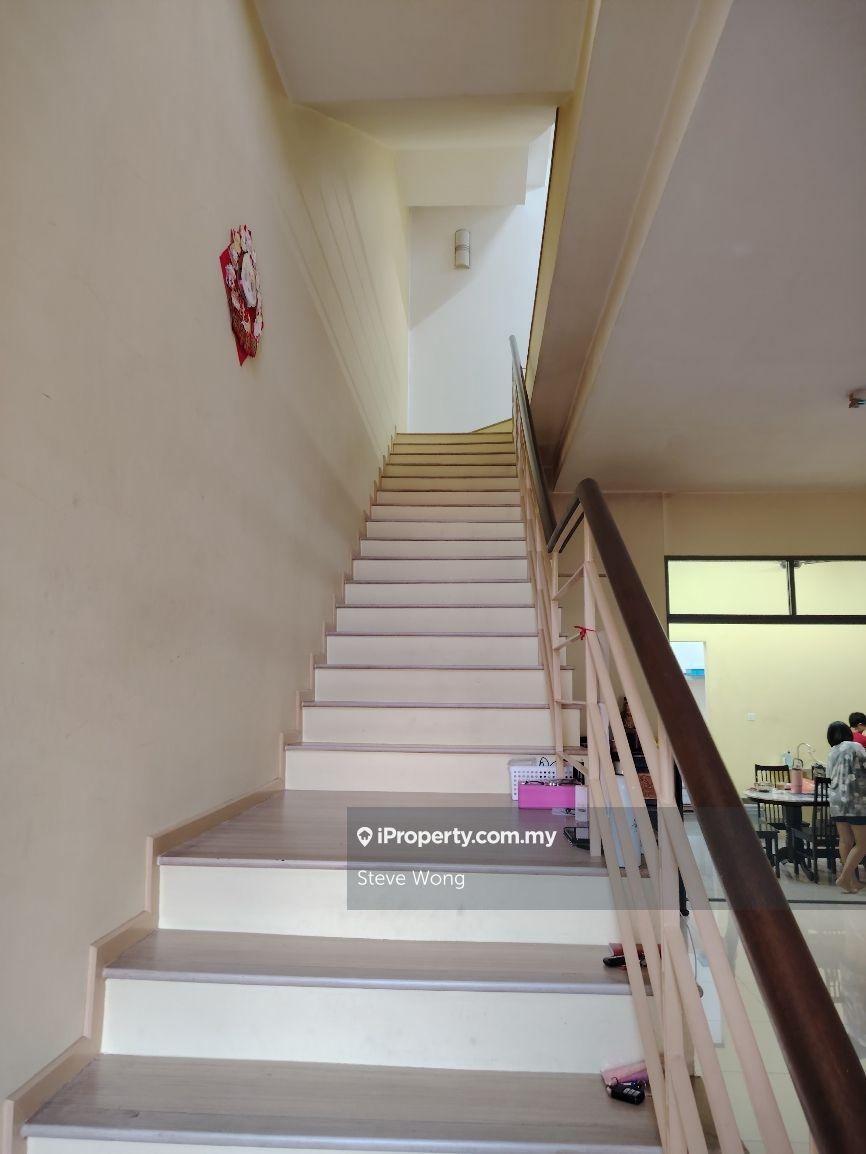Rumah Berangkai 3 Tingkat untuk Dijual di Eden Jalil, Seri Kembangan oleh Steve Wong - iProperty.com.my
