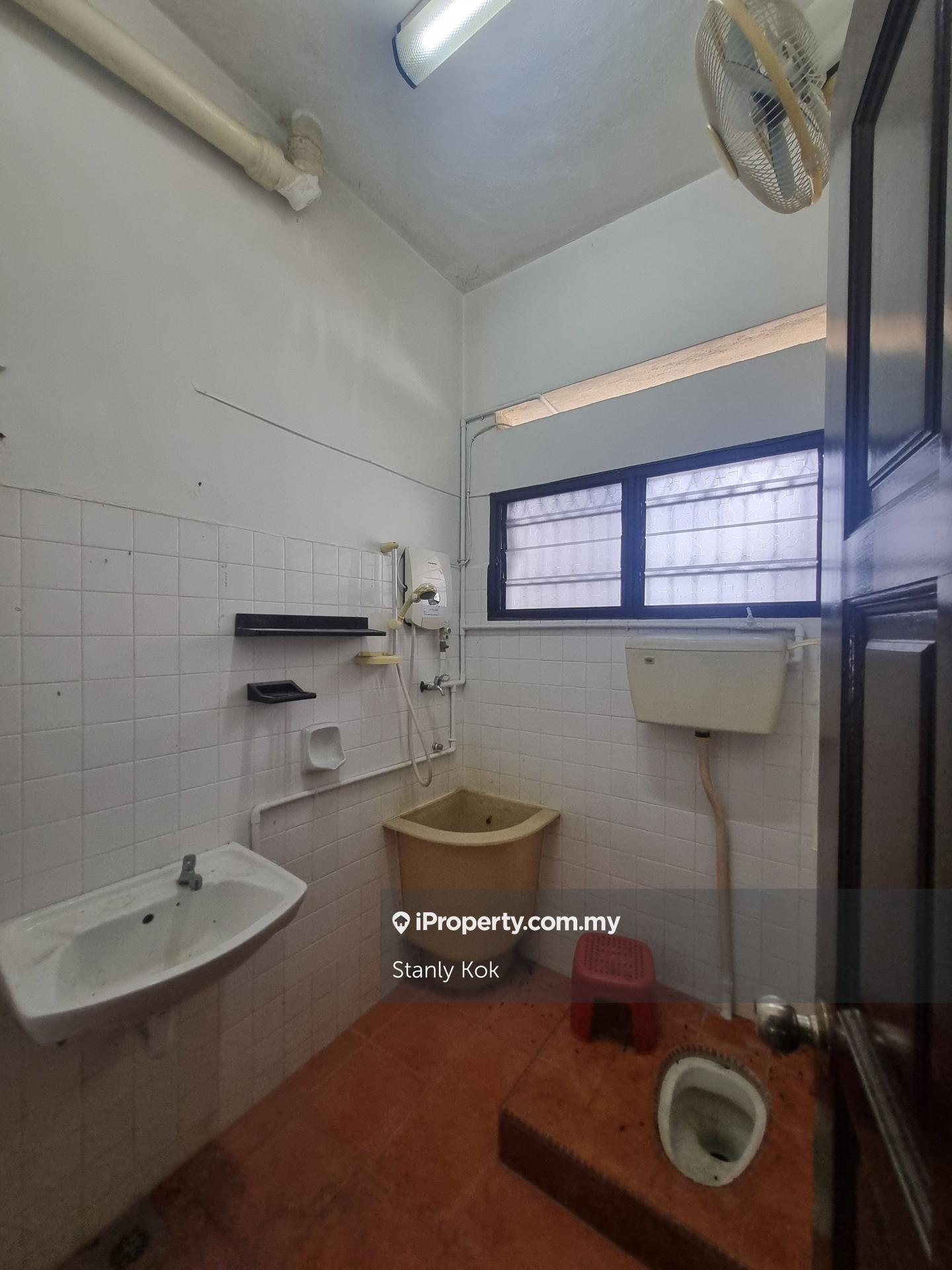 2-storey Terraced House for Sale in Taman Rapat Indah, Ipoh by Stanly Kok - iProperty.com.my