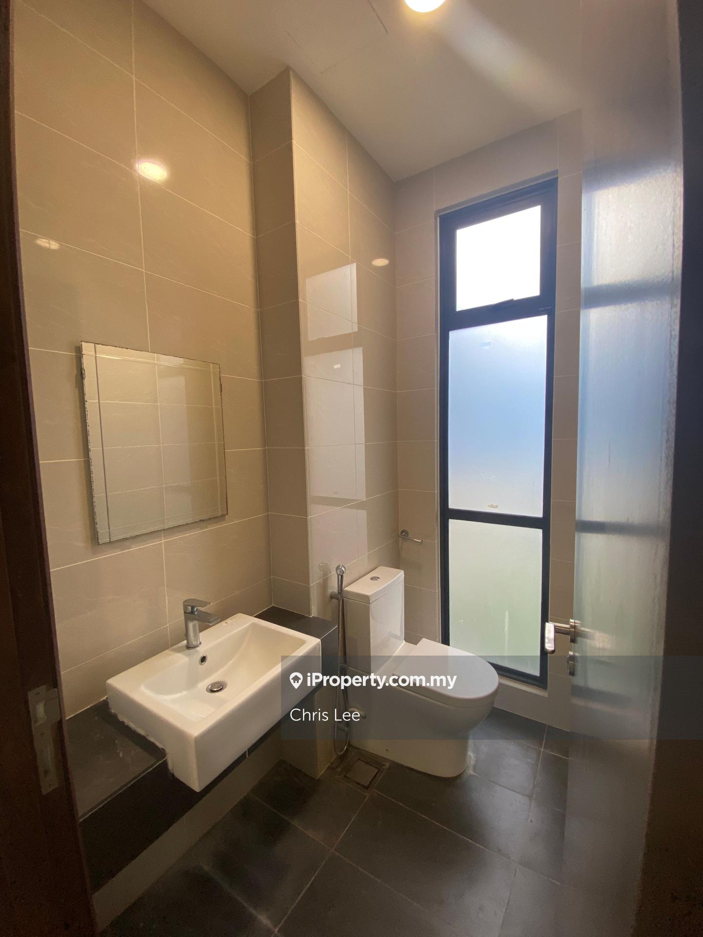 Rumah Berkembar untuk Dijual di Eco Sanctuary, Telok Panglima Garang oleh Chris Lee - iProperty.com.my