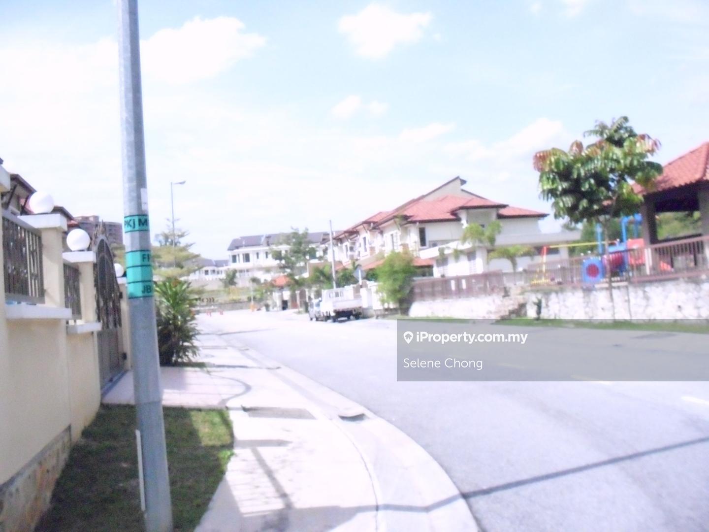 Rumah Berkembar untuk Dijual di Bukit Sungai Long, Bandar Sungai Long oleh Selene Chong - iProperty.com.my