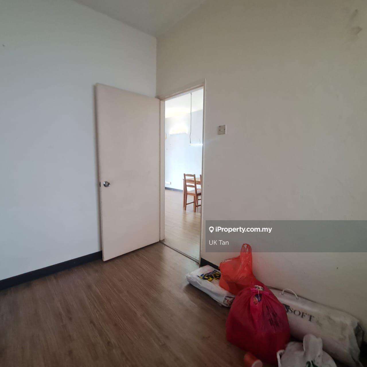 Rumah Berangkai 2 Tingkat untuk Dijual di Puchong Utama (Seksyen 12), Puchong oleh UK Tan - iProperty.com.my