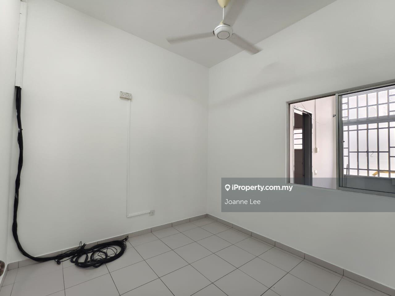 Rumah Berangkai 2 Tingkat untuk Dijual di Setia Indah, Setia Alam oleh Joanne Lee - iProperty.com.my