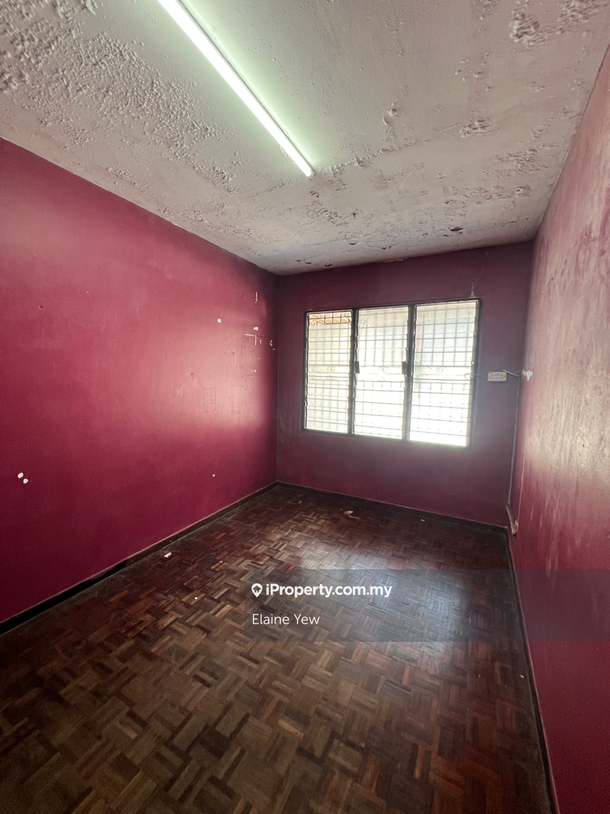 Rumah Berangkai 2 Tingkat untuk Dijual di Taman Dagang, Ampang oleh Elaine Yew - iProperty.com.my