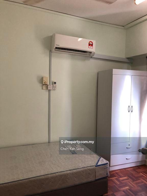 Condominium for Sale in Pantai Panorama Condominiums by Chen Kah Seng - iProperty.com.my