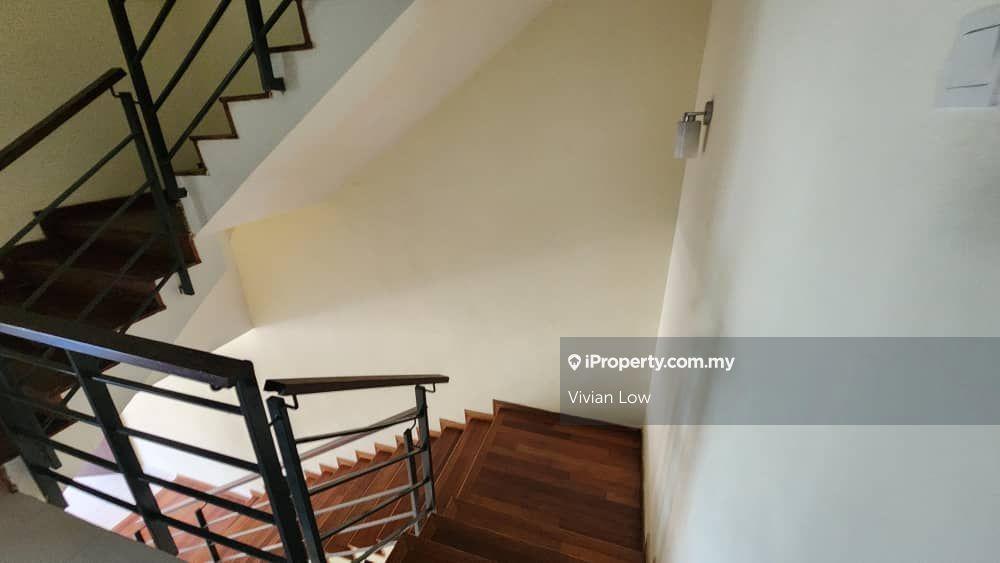 2.5-storey Terraced House for Sale in Taman Suria Tropika, Seri Kembangan by Vivian Low - iProperty.com.my