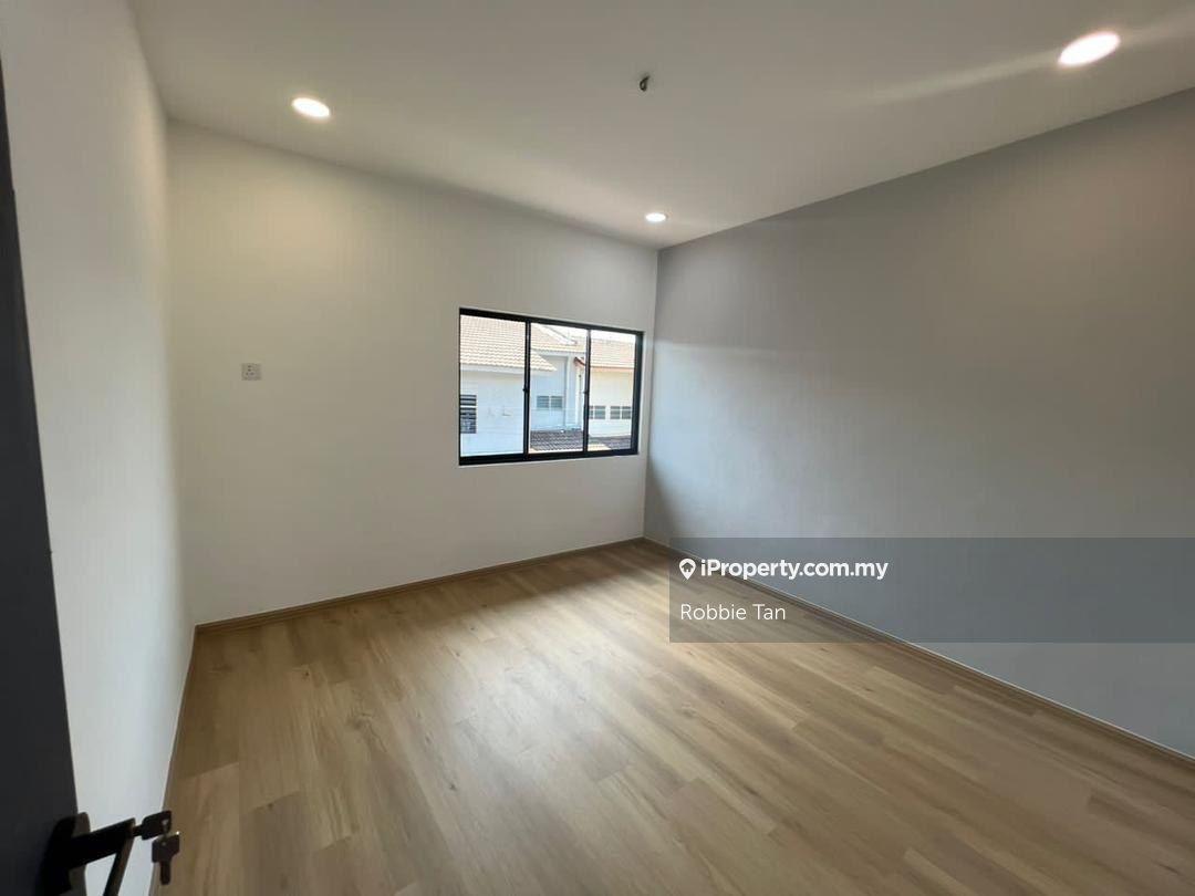 2-storey Terraced House for Sale in Taman Ungku Tun Aminah, Skudai by Robbie Tan - iProperty.com.my