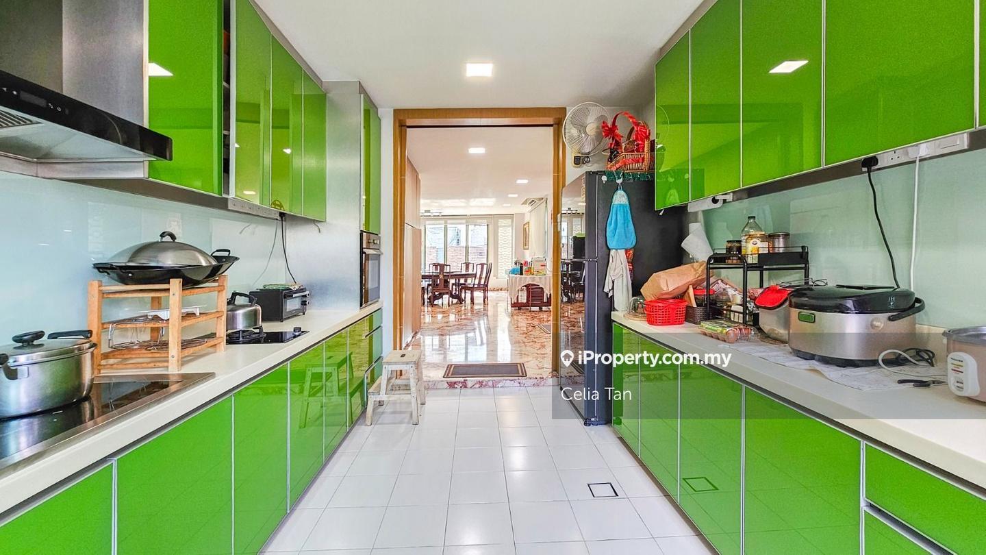 Bungalow House for Sale in Usj 5, Subang Jaya by Celia Tan - iProperty.com.my