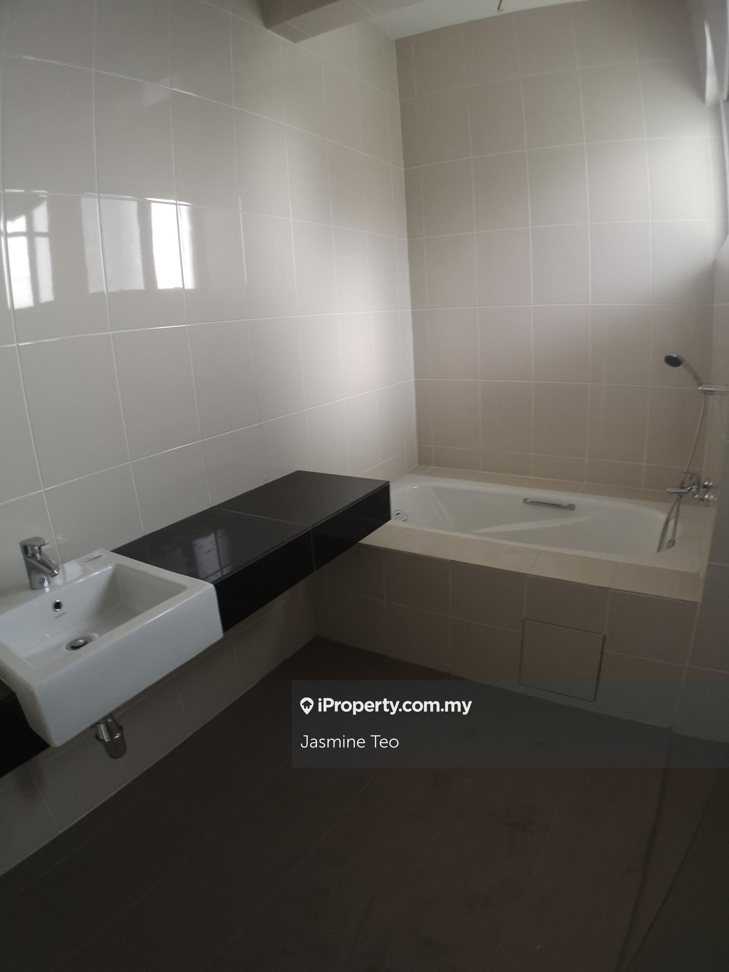 Rumah Berkembar untuk Dijual di Setia Utama 1, Setia Alam oleh Jasmine Teo - iProperty.com.my