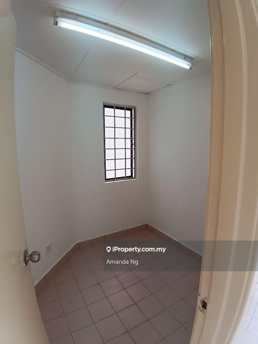 Rumah Berangkai 2 Tingkat untuk Disewa di Bandar Utama 12, Bandar Utama oleh Amanda Ng - iProperty.com.my
