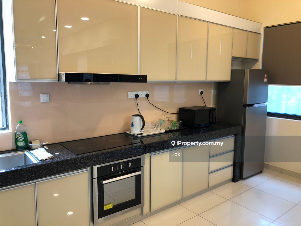 Rumah Berkembar untuk Dijual di Desa Petaling, Kuala Lumpur oleh Kok - iProperty.com.my