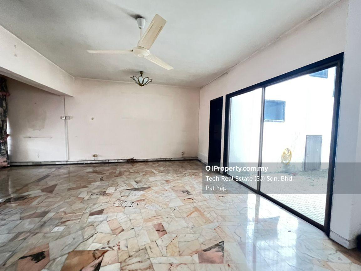 3.5-storey Terraced House for Sale in Taman Seputeh Mid Valley Robson Heights, Seputeh by Pat Yap - iProperty.com.my