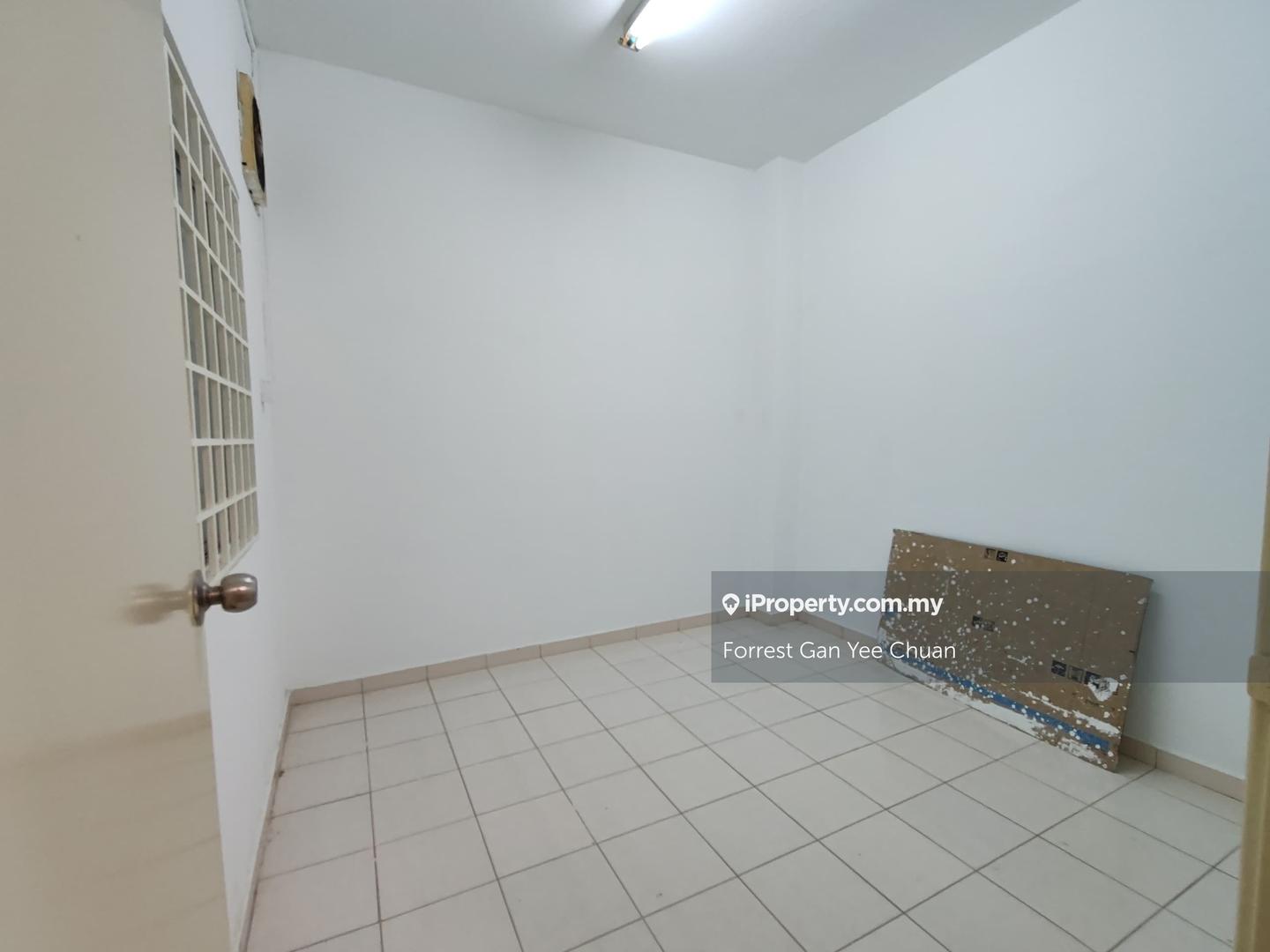 Rumah Berangkai 2 Tingkat untuk Dijual di Bandar Bukit Tinggi, Klang oleh Forrest Gan Yee Chuan - iProperty.com.my