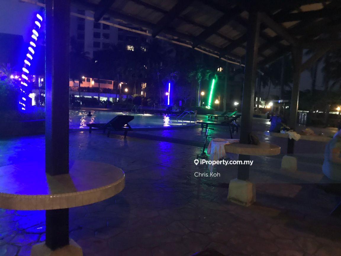 Kondominium untuk Dijual di The Straits View Condominium oleh Chris Koh - iProperty.com.my