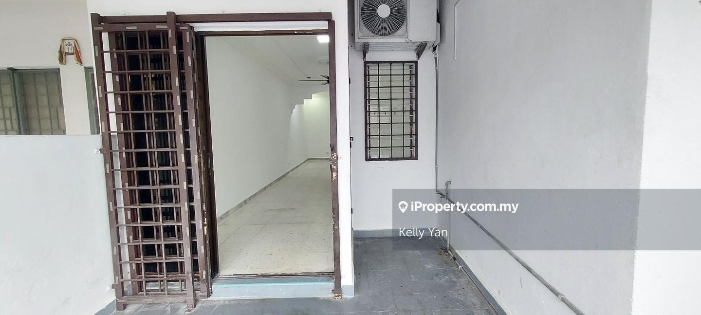 Townhouse for Sale in Pandan Indah, Ampang by Kelly Yan Kai Lit - iProperty.com.my