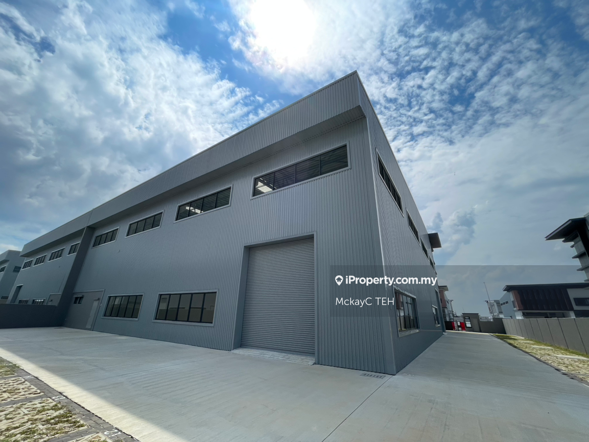 Semi-D Kilang untuk Disewa di Elmina business park, Sungai Buloh oleh MckayC TEH - iProperty.com.my