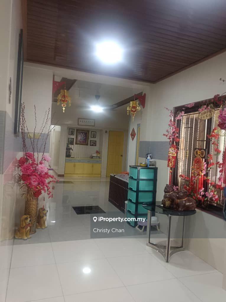 Banglo untuk Dijual di Country Heights, Kajang oleh Christy Chan - iProperty.com.my