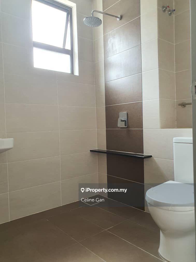 Rumah Berkembar untuk Dijual di Setia Utama 4, Bywater Doshia Semi-D, Setia Alam oleh Celine Gan - iProperty.com.my