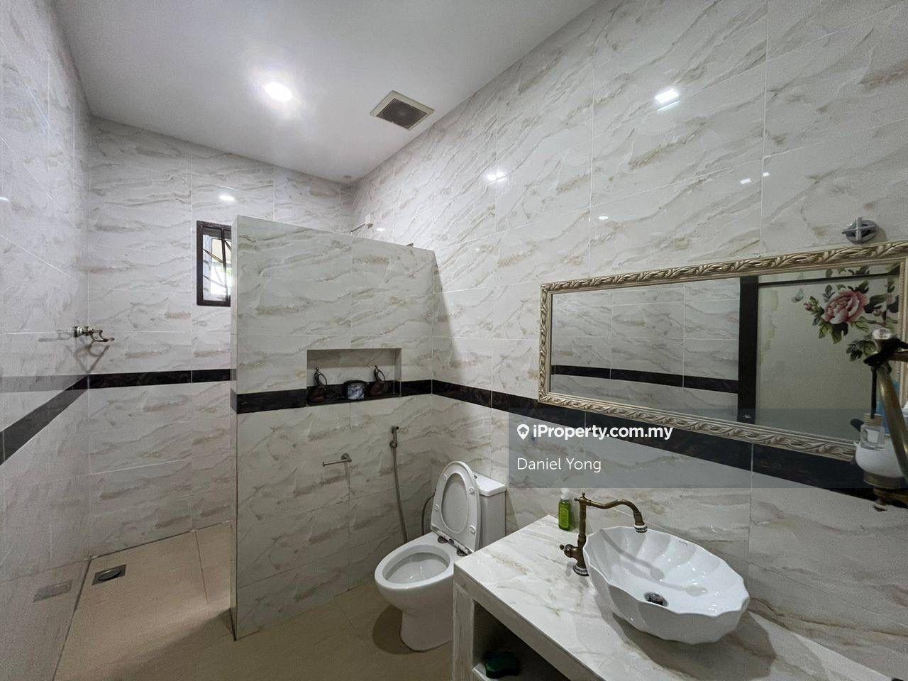 Bungalow House for Sale in Taman Kempas, Tampoi by Daniel Yong - iProperty.com.my