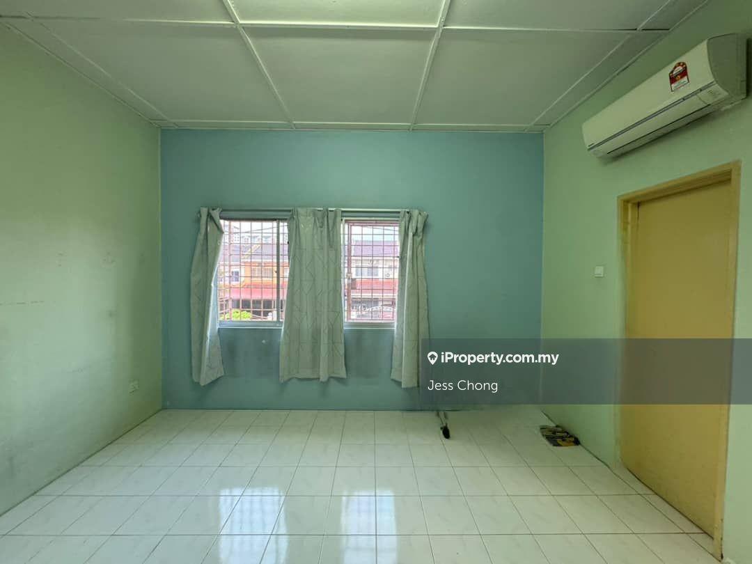 2-storey Terraced House for Sale in Bandar Putra Permai, Seri Kembangan by Jess Chong - iProperty.com.my