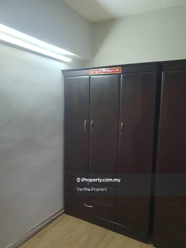 Condominium for Sale in The Pines by Varsha Poptani - iProperty.com.my