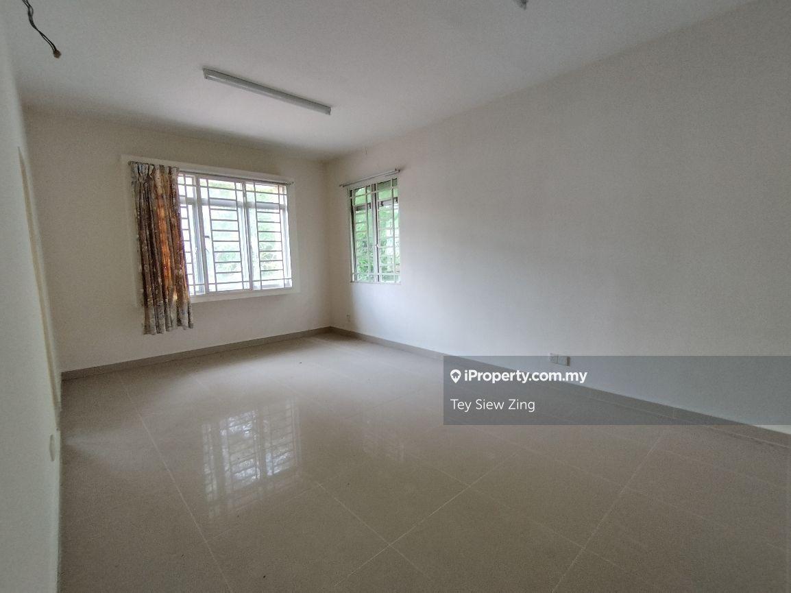 Rumah Berangkai 2.5 Tingkat untuk Dijual di Bukit Serdang, BS 9, BS 10, Taman Bukit Serdang, Seri Kembangan oleh Tey Siew Zing - iProperty.com.my