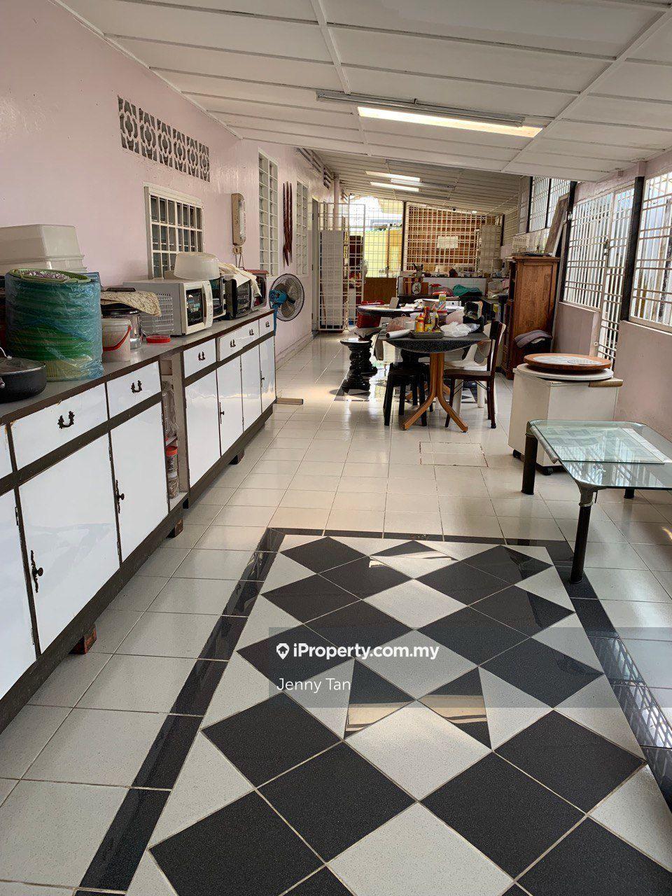 Bungalow House for Sale in Seksyen 4, Petaling Jaya by Jenny Tan - iProperty.com.my