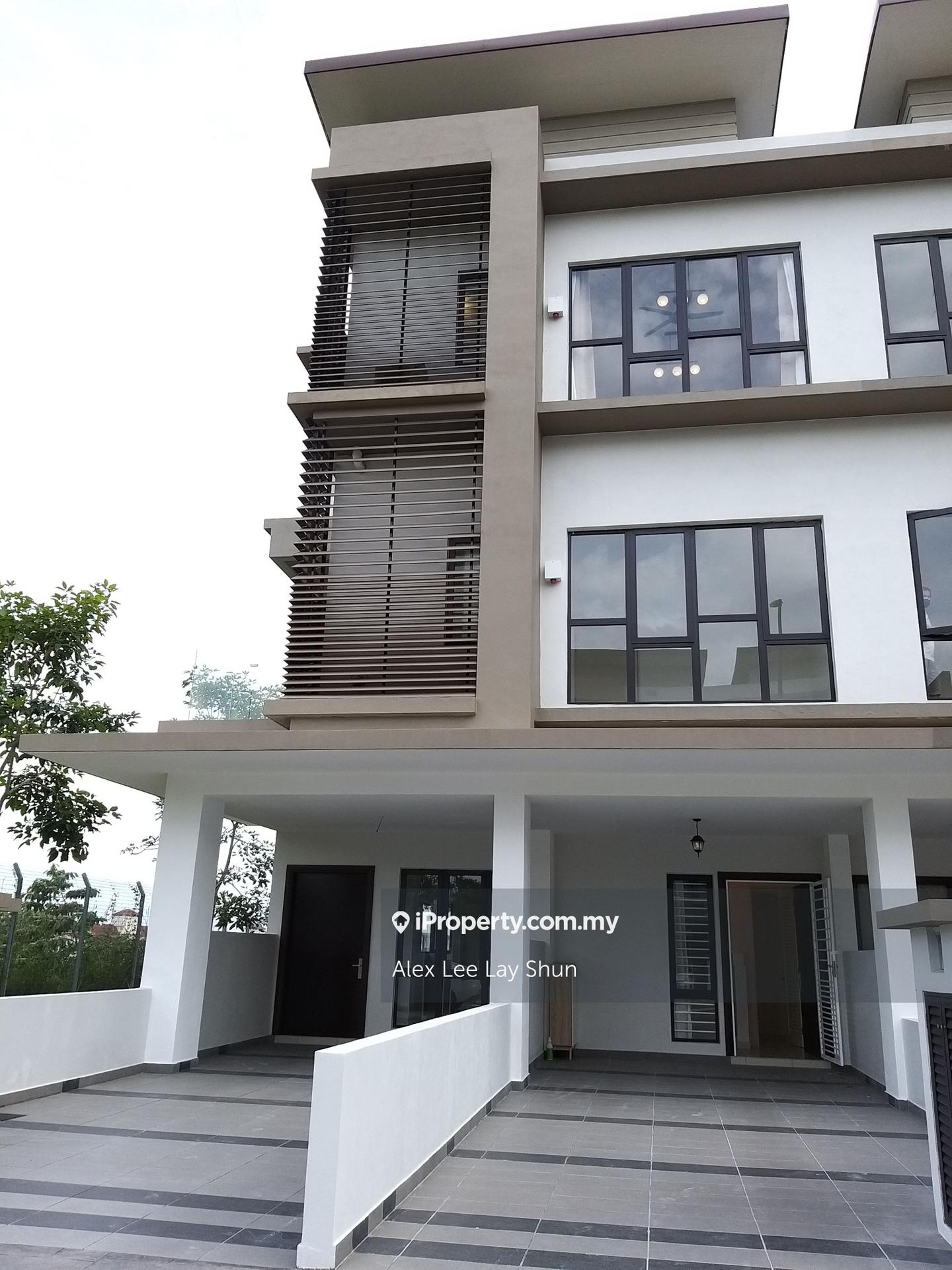 Rumah Bandar untuk Disewa di Bandar Sierra 16, Puchong oleh Alex Lee Lay Shun - iProperty.com.my