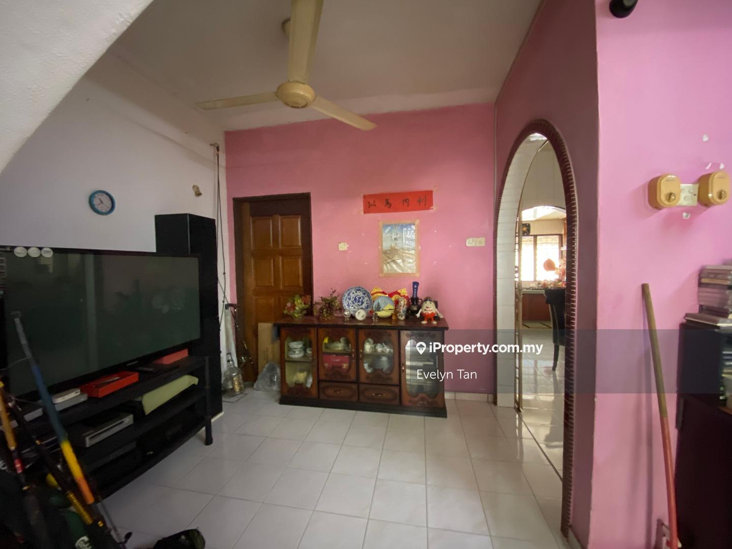 Rumah Berangkai 2 Tingkat untuk Dijual di Subang Jaya, Selangor oleh Evelyn Tan - iProperty.com.my