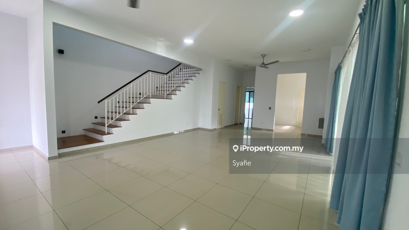 Rumah Teres untuk Disewa di Eco Majestic, Semenyih oleh Syafie - iProperty.com.my