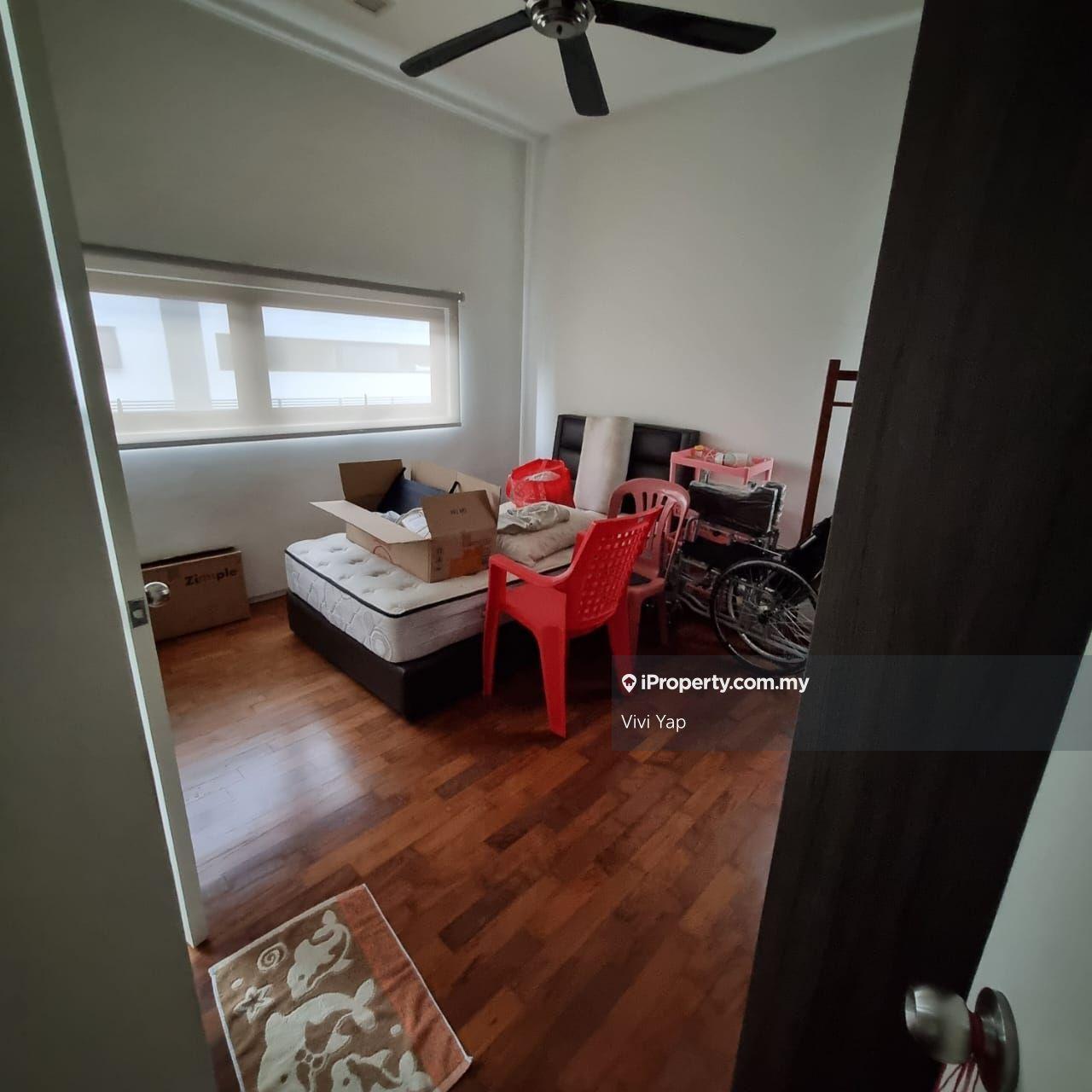 3-storey Terraced House for Sale in Bluconstellation Seri Kembangan, Seri Kembangan by Vivi Yap - iProperty.com.my