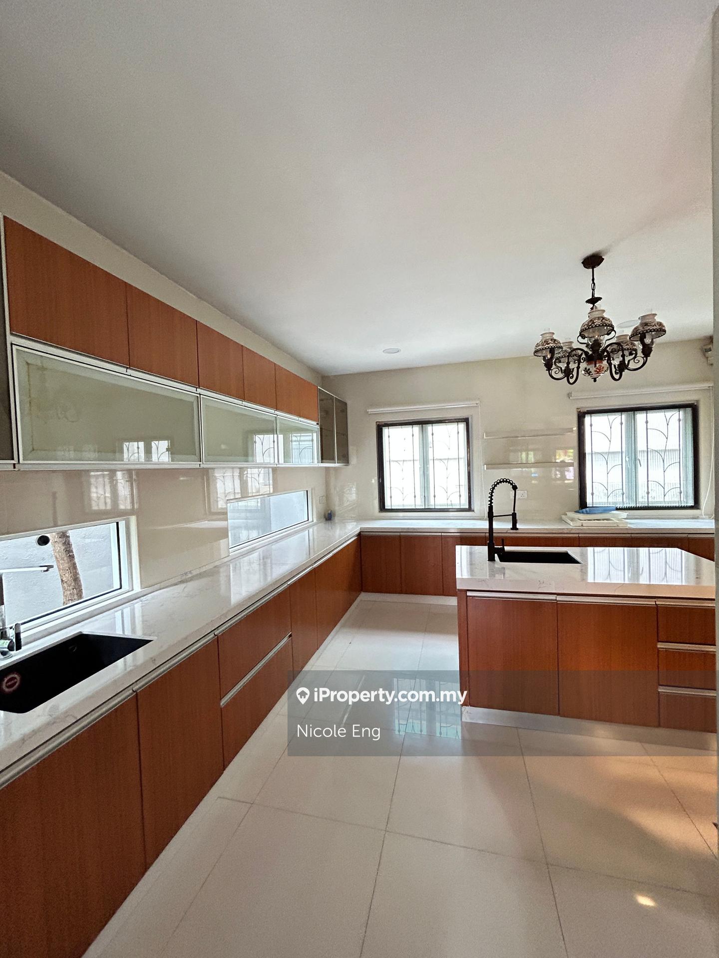 Rumah Berangkai 2 Tingkat untuk Disewa di Kota Kemuning, Shah Alam oleh Nicole Eng - iProperty.com.my