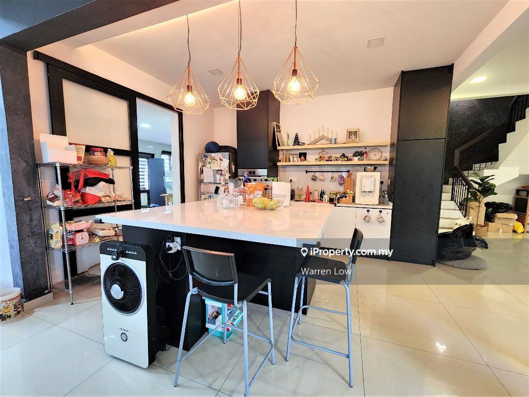 Rumah Teres untuk Dijual di Seri Utama Damansara, Kota Damansara oleh Warren Low - iProperty.com.my