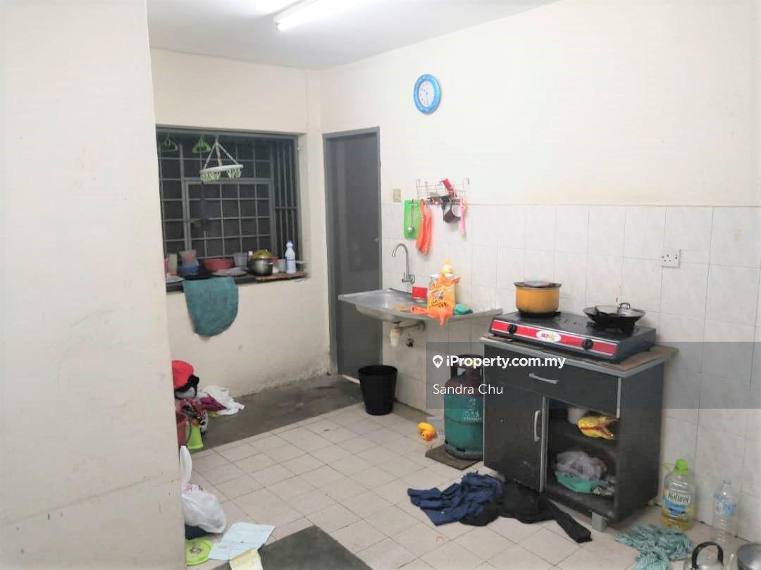 Rumah Pangsa untuk Dijual di Lestari Apartment oleh Sandra Chu - iProperty.com.my
