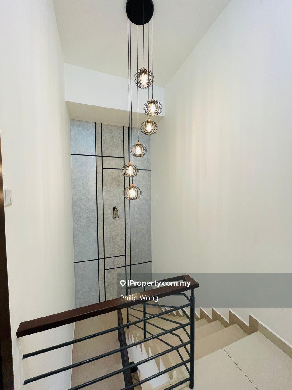 Rumah Berangkai 2.5 Tingkat untuk Dijual di Taman Bukit Serdang, Seri Kembangan, Seri Kembangan oleh Philip Wong - iProperty.com.my