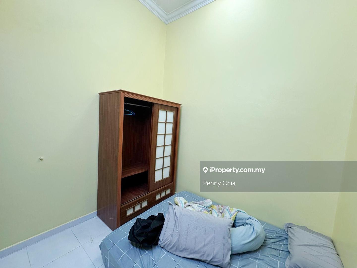 Rumah Berangkai 2 Tingkat untuk Dijual di Kota Bayuemas, Klang oleh Penny Chia - iProperty.com.my