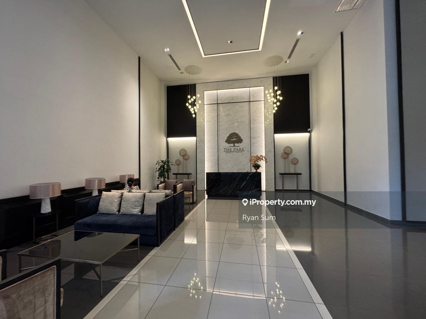 Residensi Servis untuk Dijual di The Park Sky Residence oleh Ryan Sum - iProperty.com.my