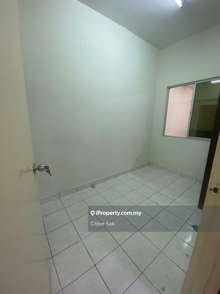 2-storey Terraced House for Sale in Puchong Utama (Seksyen 10), Puchong by Chloe Kok - iProperty.com.my