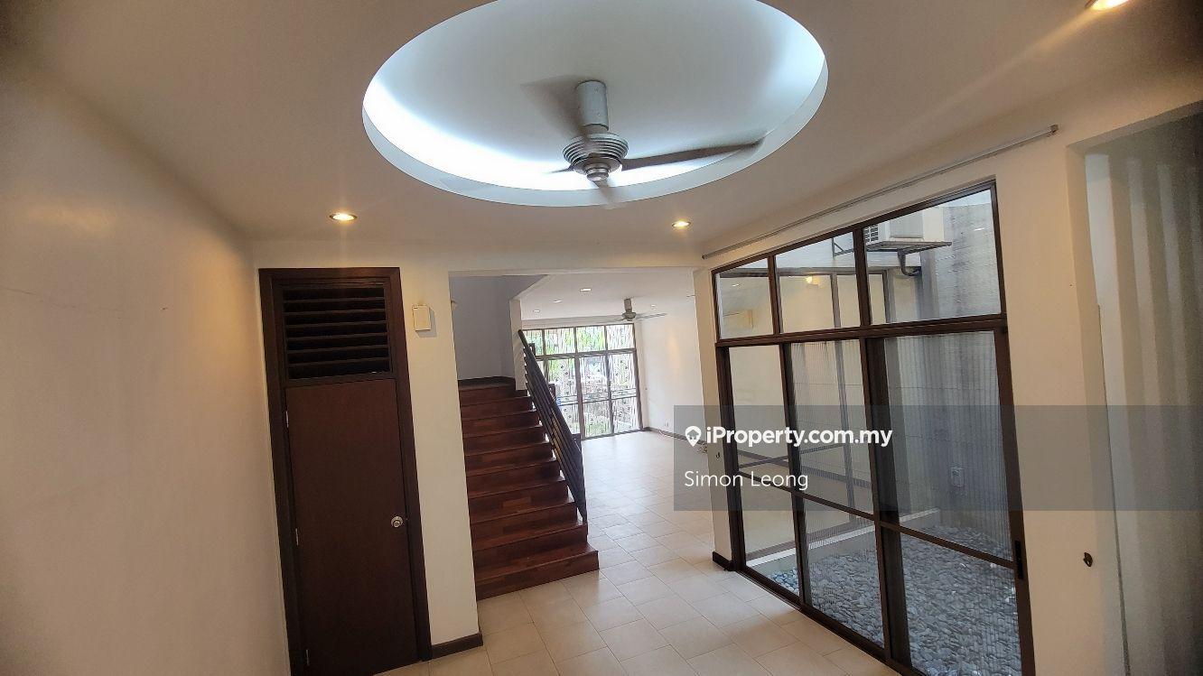 Rumah Berangkai 2 Tingkat untuk Dijual di Bukit Jelutong, Shah Alam oleh Simon Leong - iProperty.com.my