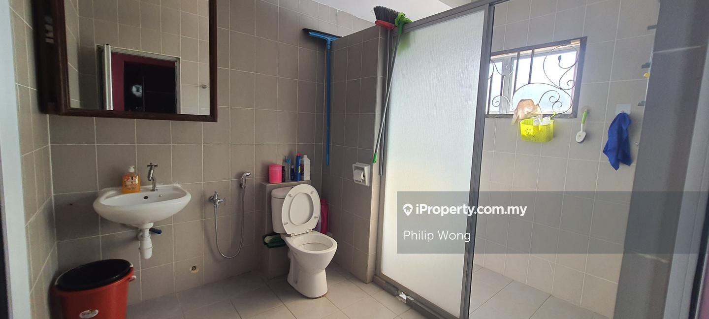 2.5-storey Terraced House for Sale in Taman Prima Tropika, Seri Kembangan by Philip Wong - iProperty.com.my