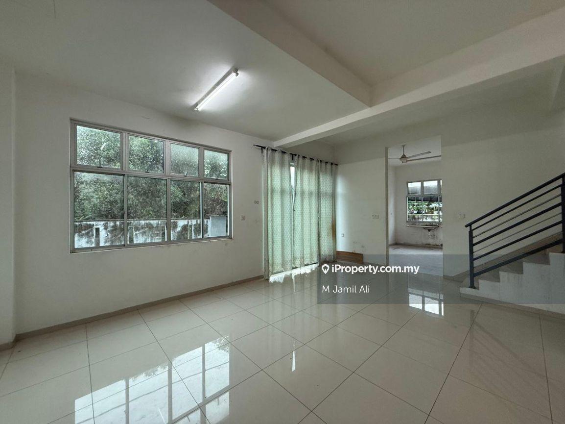Semi-Detached House for Sale in Taman Mutiara, Parit Sulong by M Jamil Ali - iProperty.com.my