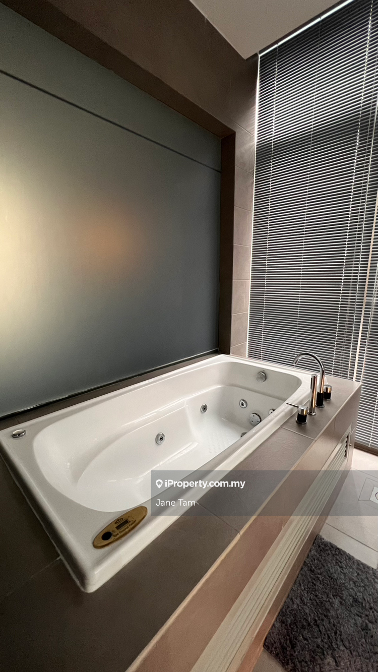 Residensi Servis untuk Dijual di Suria Stonor oleh Jane Tam - iProperty.com.my