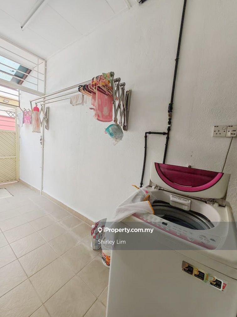 Rumah Berangkai 2 Tingkat untuk Dijual di Taman Putra Impiana, Puchong oleh Shirley Lim - iProperty.com.my
