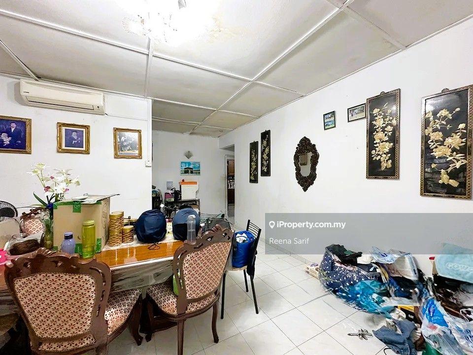 Banglo untuk Dijual di SS1, Petaling Jaya oleh Reena Sarif - iProperty.com.my